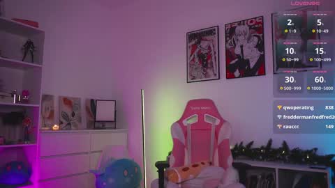 Holli online show from December 5, 2024, 7:17 pm