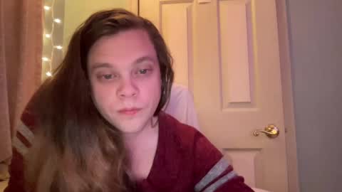 Hollys Drive threw Side Of CB. online show from December 29, 2024, 3:44 am