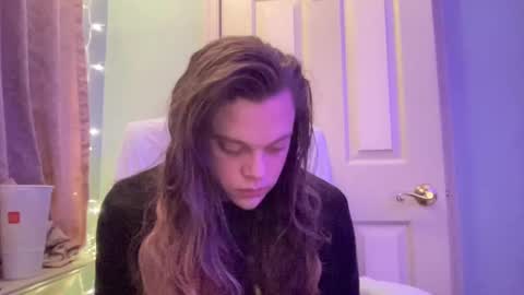 Hollys Drive threw Side Of CB. online show from January 6, 2025, 2:26 am