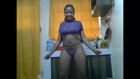 Snapshot of holly_molly11 chatting on September 9, 2025, 1:10 pm holly molly11 online show from September 9, 2025, 1:10 pm