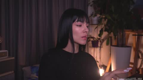 Holly Linder online show from November 16, 2025, 2:39 am