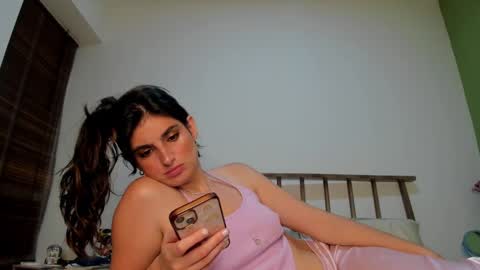 hollyshit_ online show from December 7, 2024, 1:14 am