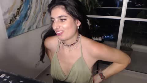 hollyshit_ online show from February 2, 2025, 3:10 am