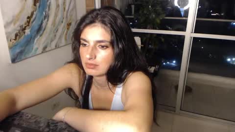 hollyshit_ online show from February 4, 2025, 11:59 pm