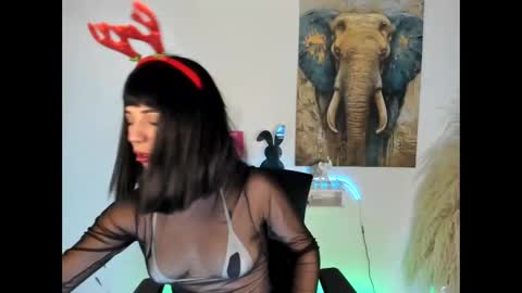 Snapshot of hollysquirtx chatting on November 10, 2025, 1:54 pm hollysquirtx online show from November 10, 2025, 1:54 pm