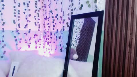 holly online show from December 13, 2024, 12:50 pm