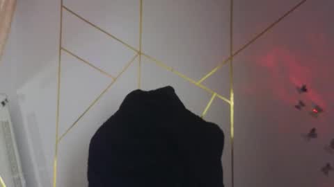 holly online show from November 10, 2025, 3:11 pm