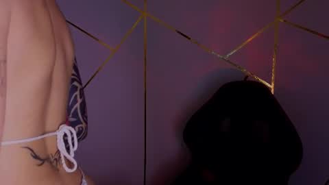 holly online show from January 15, 2026, 9:51 pm