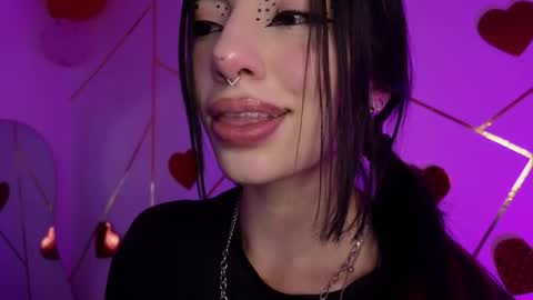 holly online show from March 3, 2026, 5:08 pm