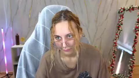 Polly online show from August 10, 2026, 2:37 am