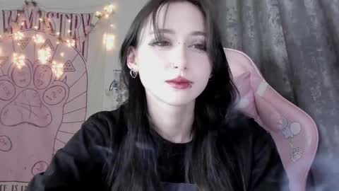 Snapshot of holy420loly chatting on October 21, 2025, 7:47 pm Ho Lee Sheet online show from October 21, 2025, 7:47 pm