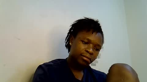 holy_ebony online show from June 18, 2026, 9:14 am