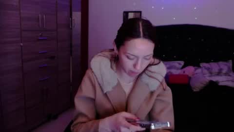 Snapshot of holy_julii chatting on June 15, 2026, 2:36 am holy_julii online show from June 15, 2026, 2:36 am