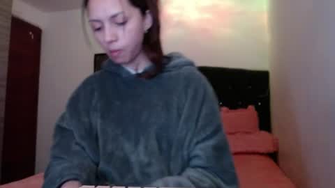 Snapshot of holy_julii chatting on July 11, 2026, 2:25 am holy_julii online show from July 11, 2026, 2:25 am