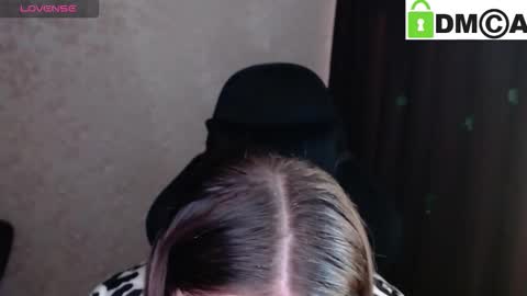 Welcome guys  Pleasure to see you all here  My name is MichaelaTip menu is active Private is open  online show from September 20, 2025, 5:08 am