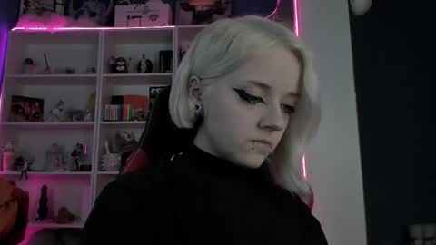 holy_mistresss online show from April 10, 2026, 10:20 am