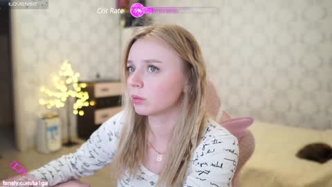 Snapshot of holydumplings chatting on January 14, 2025, 2:53 pm Taiga online show from January 14, 2025, 2:53 pm