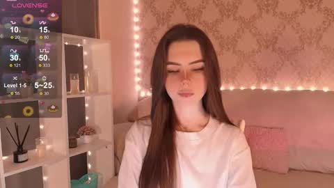 Mia online show from February 18, 2026, 3:46 am