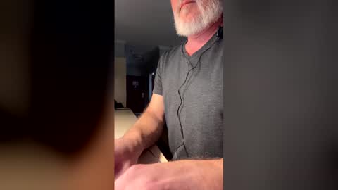 holymoses8 online show from December 15, 2025, 3:22 am