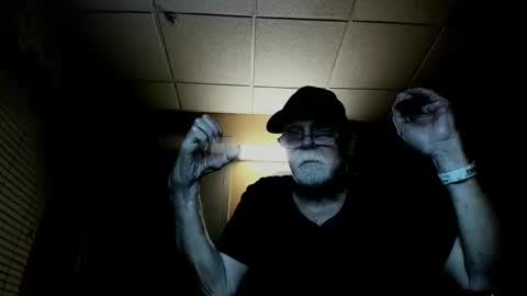 homealone426 online show from February 22, 2026, 2:13 am