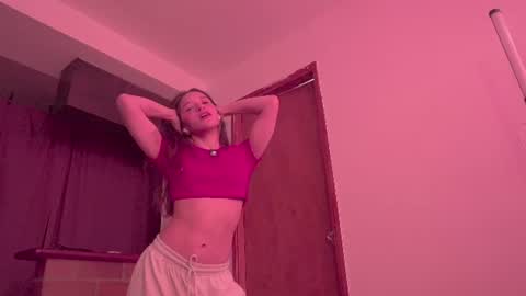 honeeeey_ online show from July 28, 2026, 10:09 pm
