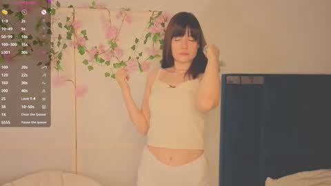 May online show from November 27, 2025, 8:44 pm