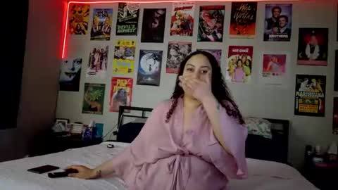 Honey online show from September 18, 2025, 5:48 pm