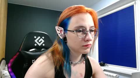 Honelints boyblonde hair AsterMIntfemboybrown hair online show from December 16, 2024, 7:10 pm