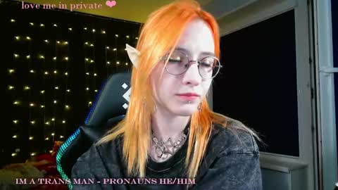 Honelints boyblonde hair AsterMIntfemboybrown hair online show from January 22, 2025, 5:38 pm