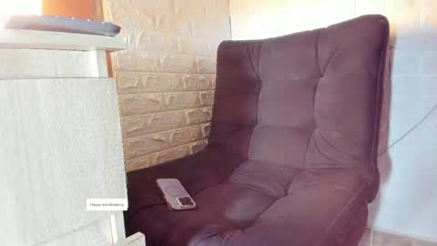 Snapshot of honey_darcy chatting on May 24, 2026, 5:34 am honey_darcy online show from May 24, 2026, 5:34 am