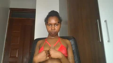 Snapshot of honey_dripx chatting on July 2, 2026, 7:09 pm Peng online show from July 2, 2026, 7:09 pm