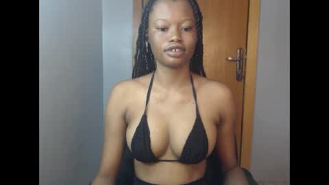 Snapshot of honey_juicydoll chatting on November 20, 2025, 8:03 am Sonia online show from November 20, 2025, 8:03 am