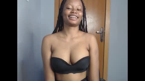 Snapshot of honey_juicydoll chatting on November 23, 2025, 8:36 am Sonia online show from November 23, 2025, 8:36 am