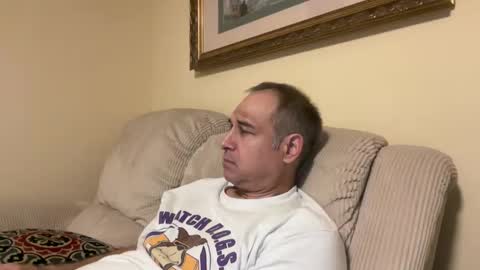 honey_man14 online show from October 21, 2025, 1:39 am