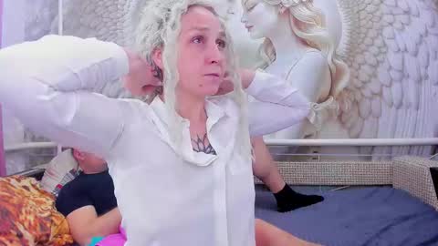 CHRISTIE and HERALD online show from January 8, 2026, 11:45 am