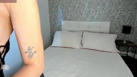 Snapshot of honey_sweet777 chatting on April 25, 2026, 7:44 pm honey_sweet777 online show from April 25, 2026, 7:44 pm