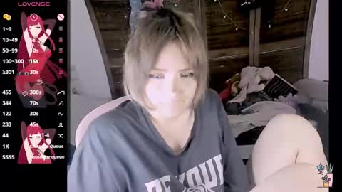 Snapshot of honeyapplealaska chatting on November 18, 2025, 4:06 am Honey Apple Alaska online show from November 18, 2025, 4:06 am