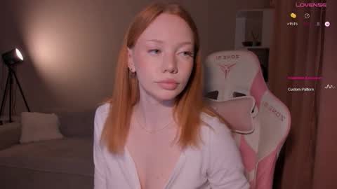 honeyautumn online show from January 12, 2026, 11:43 pm