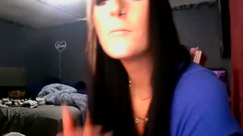 Snapshot of honeybabiii6969 chatting on February 18, 2026, 4:25 pm honeybabiii6969 online show from February 18, 2026, 4:25 pm