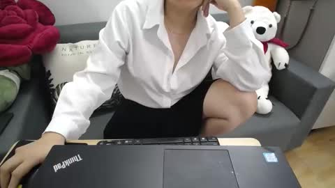 honeybaby2k online show from November 26, 2025, 4:57 am