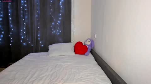 HoneyBunny  online show from March 30, 2026, 7:15 pm