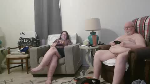 Snapshot of honeybuns344636 chatting on December 20, 2024, 9:50 pm Honey online show from December 20, 2024, 9:50 pm