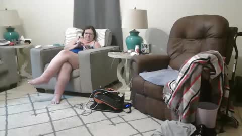 Snapshot of honeybuns344636 chatting on March 1, 2025, 11:28 am Honey online show from March 1, 2025, 11:28 am