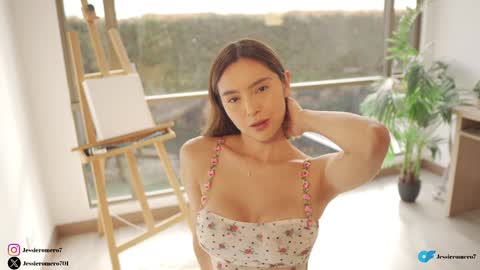 Snapshot of honeyco57 chatting on December 22, 2024, 8:47 pm Jessie online show from December 22, 2024, 8:47 pm