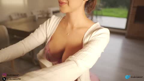 Snapshot of honeyco57 chatting on February 9, 2025, 10:21 pm Jessie online show from February 9, 2025, 10:21 pm