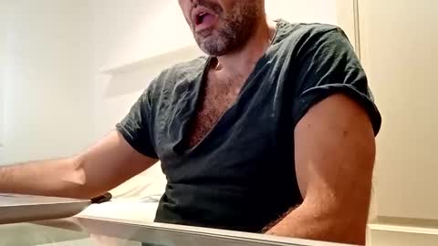 honeydaddyforyou online show from March 9, 2025, 7:56 am