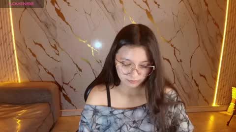 Snapshot of honeydoll_tf chatting on May 25, 2026, 12:55 pm honeydoll_tf online show from May 25, 2026, 12:55 pm