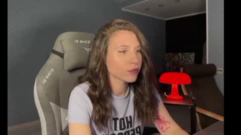 honeyed_hazze online show from June 8, 2026, 5:35 pm