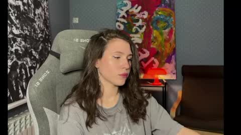 honeyed_hazze online show from June 9, 2026, 6:19 pm