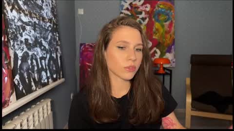 honeyed_hazze online show from June 26, 2026, 2:43 pm